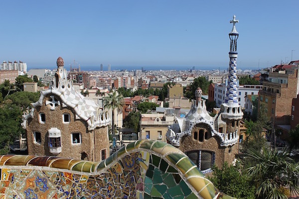 Barcelona luce mejor gracias a sus fachadas emblemáticas