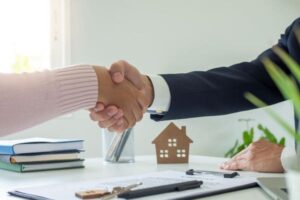 Pasos a seguir para redactar un contrato de arrendamiento entre arrendador y arrendatario