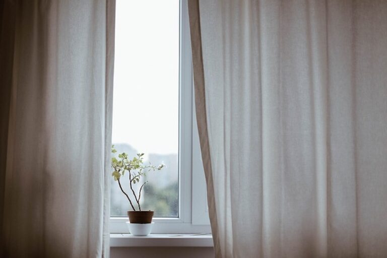 ¿Existe un diseño y material perfecto para proteger con ventanas?