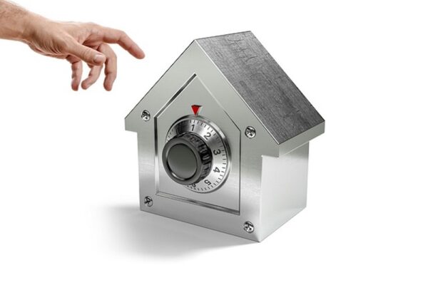 Cómo evitar robos en casa con 5 soluciones