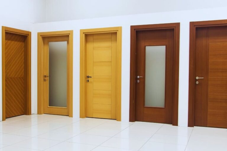 Cómo elegir las mejores puertas de madera para el hogar