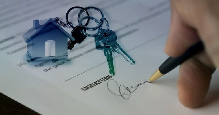 Las grandes cadenas de servicios inmobiliarios ofrecen ventajas clave para compradores y vendedores