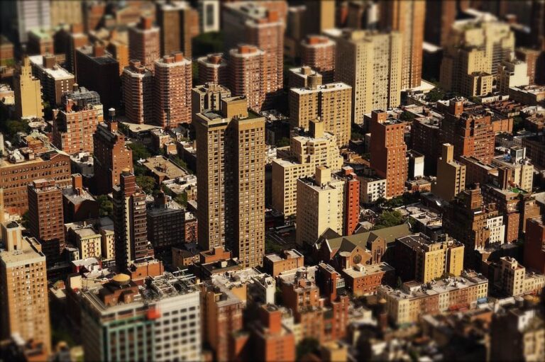 Consultores inmobiliarios brindan apoyo integral en el mercado de propiedades