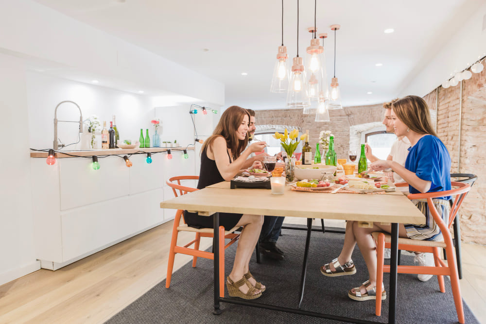 Las nuevas tendencias del interiorismo redefinen los hogares durante el verano 2026